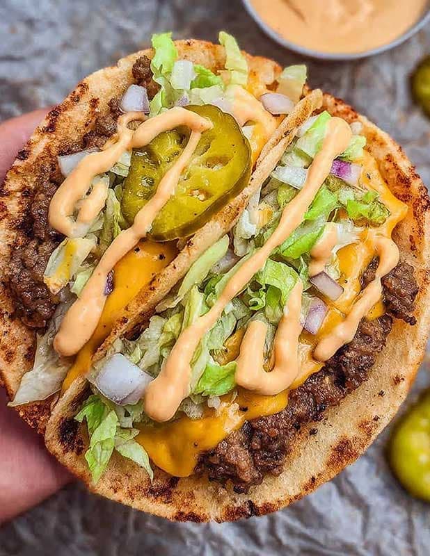 ورشة برجر اللحم وتاكو برجر