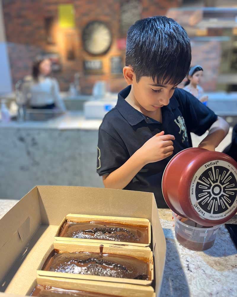 Chocolate Cake & Rich Chocolate Sauce Workshop ✨👩‍👧