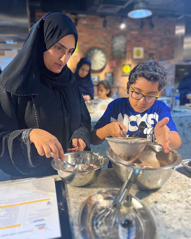 Chocolate Cake & Rich Chocolate Sauce Workshop ✨👩👧