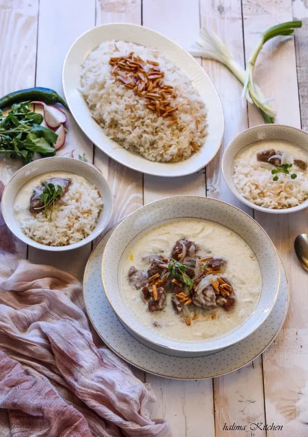 Main Meat Dishes Served with Rice & Bulgur
