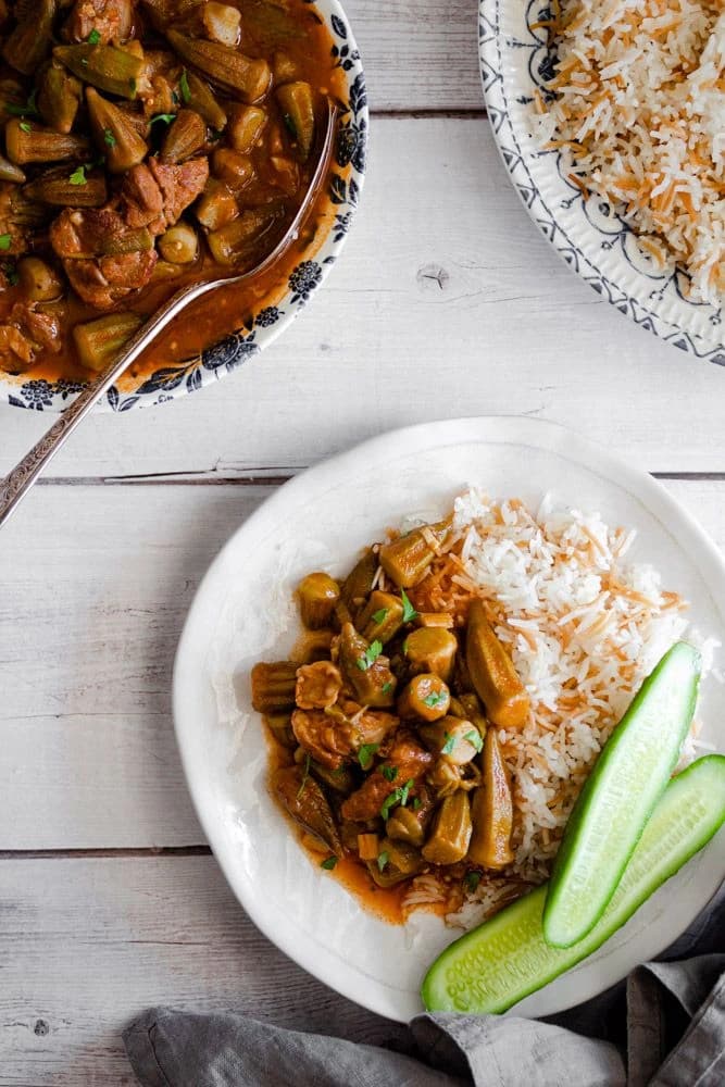 Main Meat Dishes Served with Rice & Bulgur